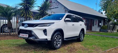 Toyota Fortuner VI 2.4GD-6 Auto 4x4