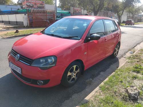 Volkswagen (VW) Polo Vivo 1.4 Hatch Blueline 5 Door 