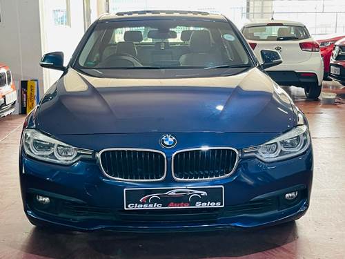 BMW 320i (F30)