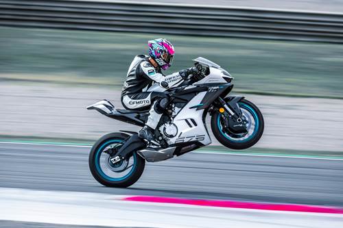 CF Moto 675SSR-R