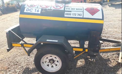 Tshukudu 1000L Diesel Bowser