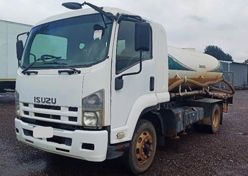 Isuzu FSR 800 Truck