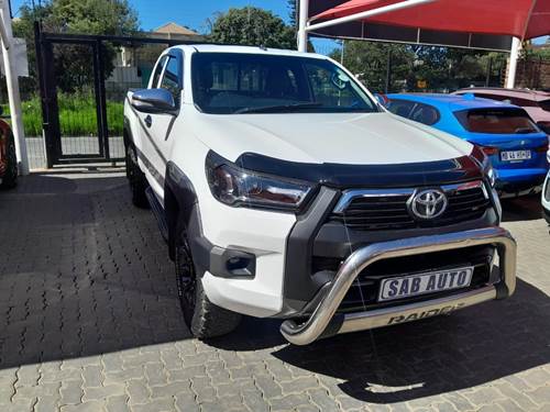 Toyota Hilux 2.8 GD-6 RB Raider Extra Cab Auto 4x4