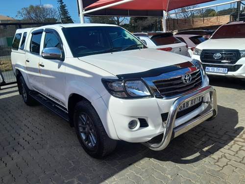 Toyota Hilux ( II) 2.5 D-4D SRX 4X4 Double Cab