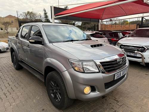Toyota Hilux ( II) 3.0 D-4D Raider R/B Double Cab