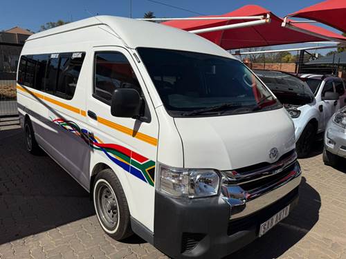 Toyota Quantum HIACE 2.5 D-4D Sesfikile 16 Seat
