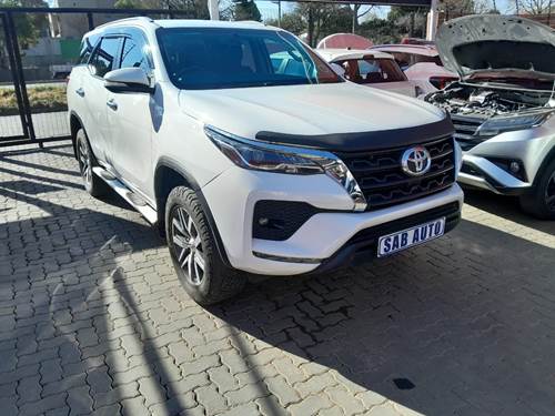 Toyota Fortuner IV 2.8 GD-6 4X4 Auto
