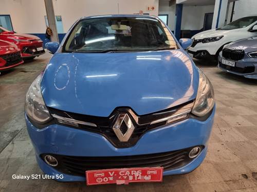 Renault Clio IV 900T (66kW) Expression 5 Door