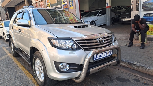 Toyota Fortuner III 3.0 D-4D 4x4 Auto Heritage Edition