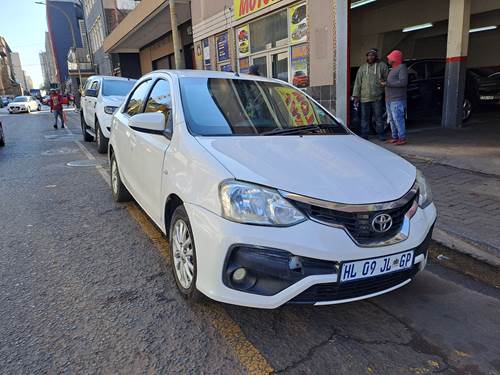 Toyota Etios 1.5 Xi Sedan