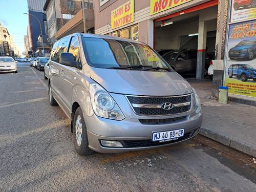 Hyundai H1 2.4 CVVT GLS 9 Seater