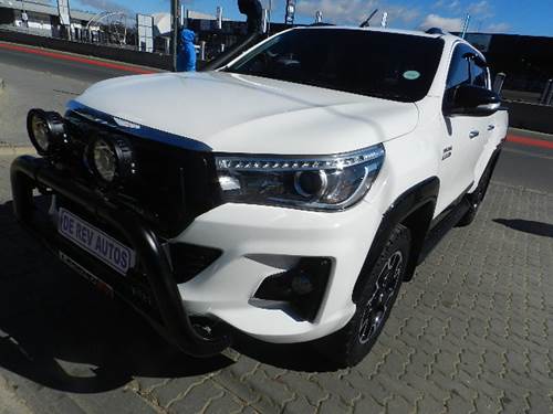 Toyota Hilux 2.8 GD-6 Double Cab Auto 