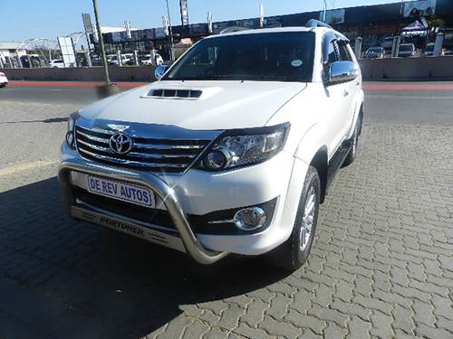 Toyota Fortuner III 3.0 D-4D 4x4 Auto