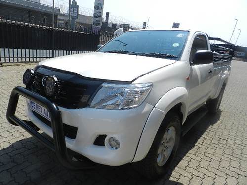 Toyota Hilux ( II) 2.5 D-4D SRX 4X4 Single Cab