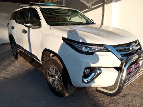 Toyota Fortuner IV 2.8 GD-6 Raised Body