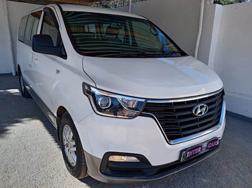 Hyundai H1 2.4 CVVT GLS 9 Seater