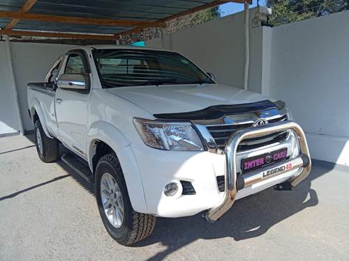 Toyota Hilux ( II) 2.5 D-4D Single Cab