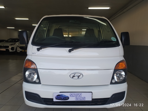 Hyundai H100 2.6i D Chassis Cab