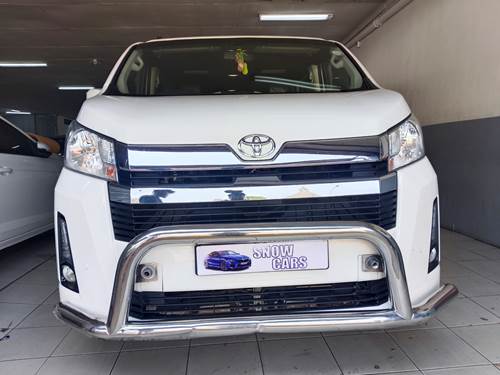 Toyota Quantum 2.8 GL 11 Seater