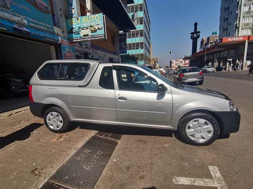 Nissan NP200 1.6i