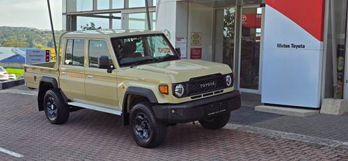 Toyota Land Cruiser 79 2.8 GD-6 Double Cab Auto
