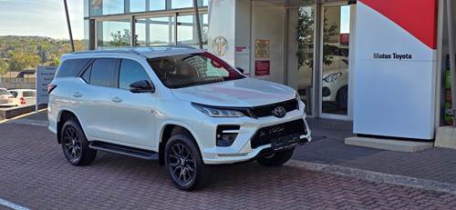 Toyota Fortuner VI 2.8GD-6 VX Auto 4x4