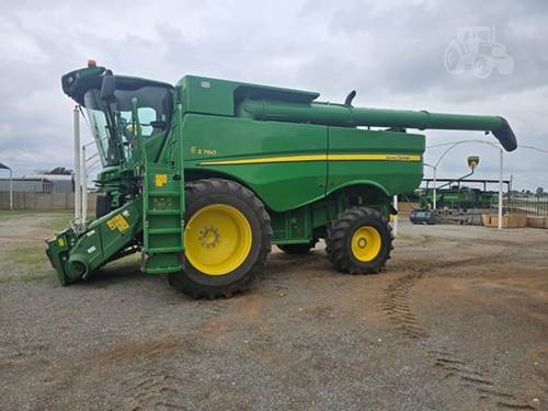 John Deere S760 (Agric)