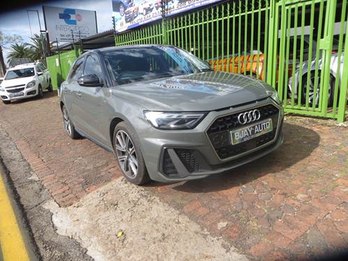 Audi A1 Sportback 1.0 TFSI S-Line S-tronic (30 TFSI)