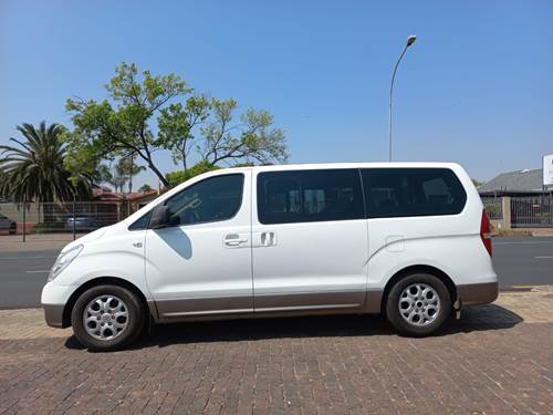 Hyundai H1 2.4 CVVT GLS 9 Seater
