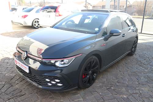 Volkswagen (VW) Golf 8 GTI 2.0 TSI DSG Jacara Edition