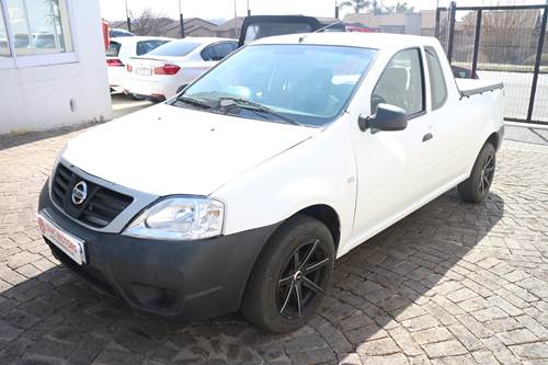 Nissan NP200 1.6i