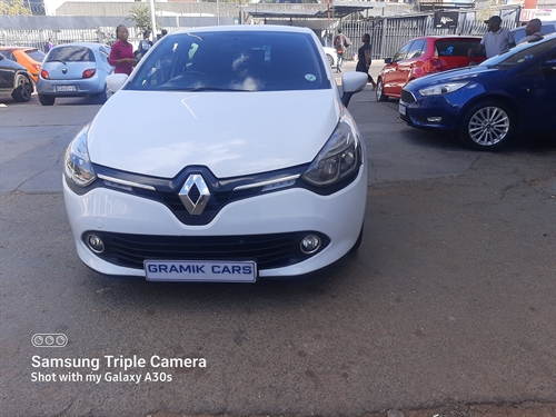 Renault Clio 1.2T Expression (88kW) EDC 5 Door Auto