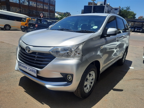 Toyota Avanza 1.3 S (71 kW)