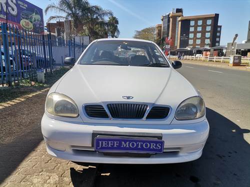 Daewoo Lanos 1.4 iS Sedan A/C