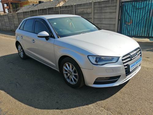 Audi A3 1.6 TDi Attraction S-tronic
