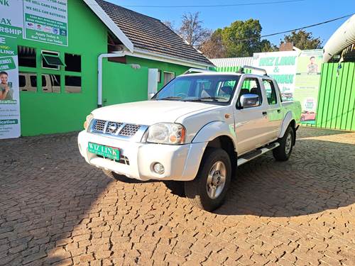 Nissan Hardbody NP300 2.4i Hi-Rider Double Cab