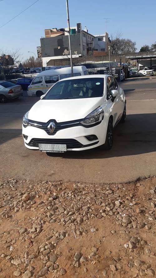 Renault Clio IV 900T (66kW) Dynamique 5 Door