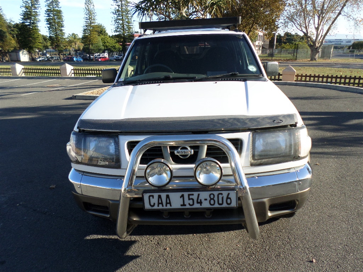 2000 Nissan Hardbody II 3.2D SE Double Cab 4X4