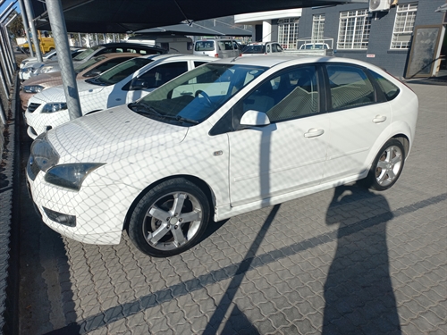 Ford Focus 1.6i (77 kW) Ambiente Hatch Back