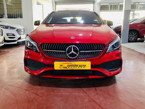 Mercedes Benz CLA 200 Auto ()