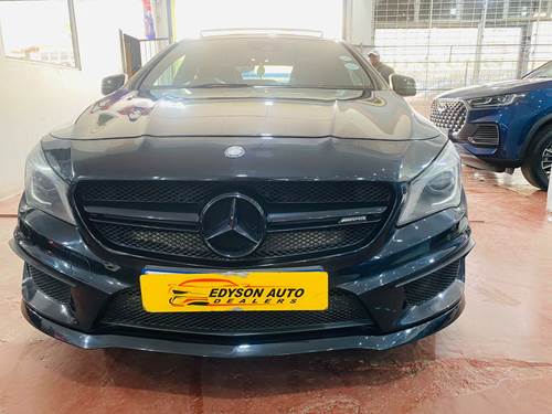 Mercedes Benz CLA 180 AMG