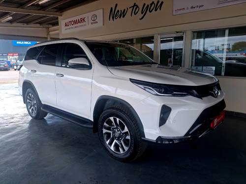 Toyota Fortuner VI 2.4GD-6 Auto 4x4
