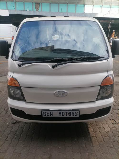 Hyundai H100 2.6 D Euro II Chassis Cab