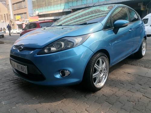 Ford Fiesta 1.4i (71 kW) Ambiente Hatch Back