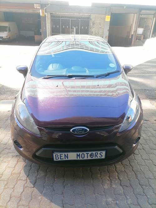 Ford Fiesta 1.4i (71 kW) Ambiente Hatch Back