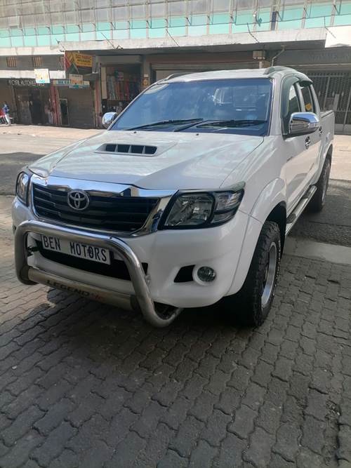 Toyota Hilux ( I) 3.0 D-4D Raider R/B Double Cab Auto