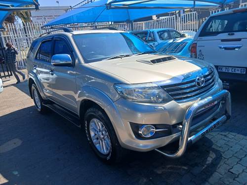Toyota Fortuner III 3.0 D-4D Raised Body Auto
