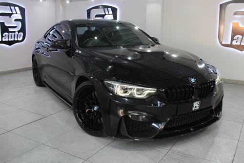 BMW M4 Coupe M-DCT Competition