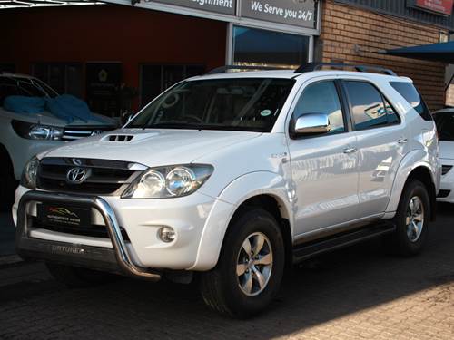 Toyota Fortuner I 3.0 D-4D Raised Body