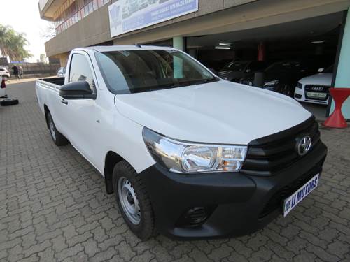Toyota Hilux 2.4 GD 5MT Aircon Single Cab